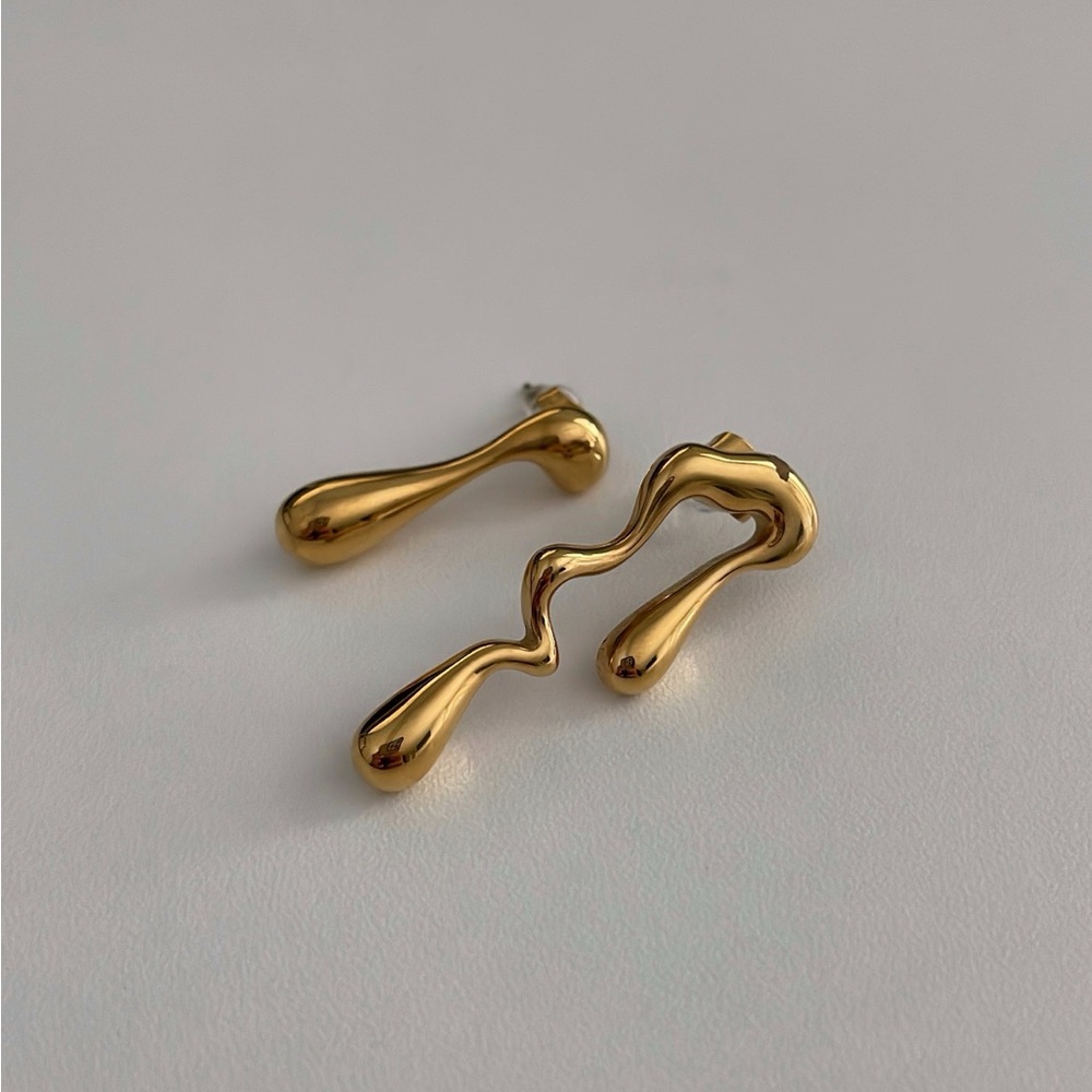 Gold Drop Sculptural Earrings - Women Accessories